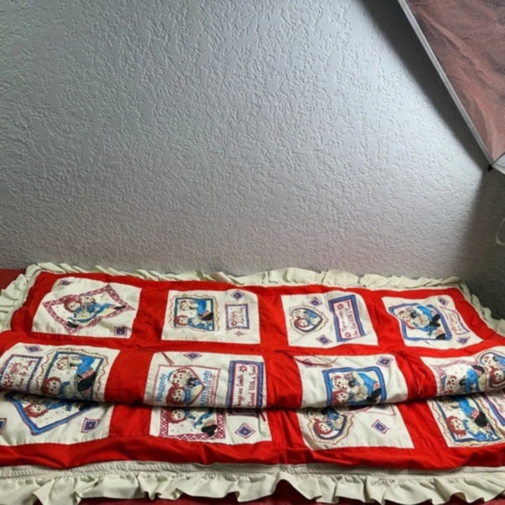 Vintage Raggety Ann & Andy blanket